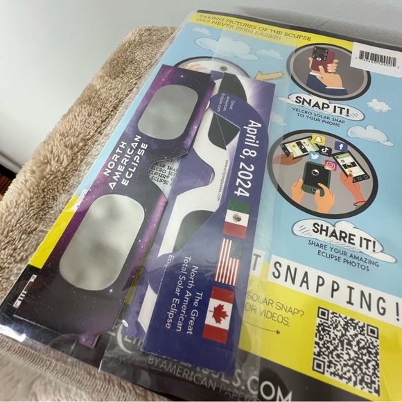 Solar Snap Eclipse Photography Kit Phone Camera Solar Filters + Eclipse Glasses - Picture 5 of 5